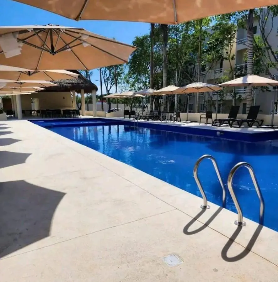 プレヤデルカーメンModerno Departamento Vacacional En Playaアパートメント